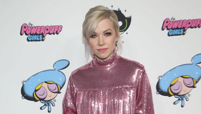 Carly Rae Jepsen: I travel like a grandma!